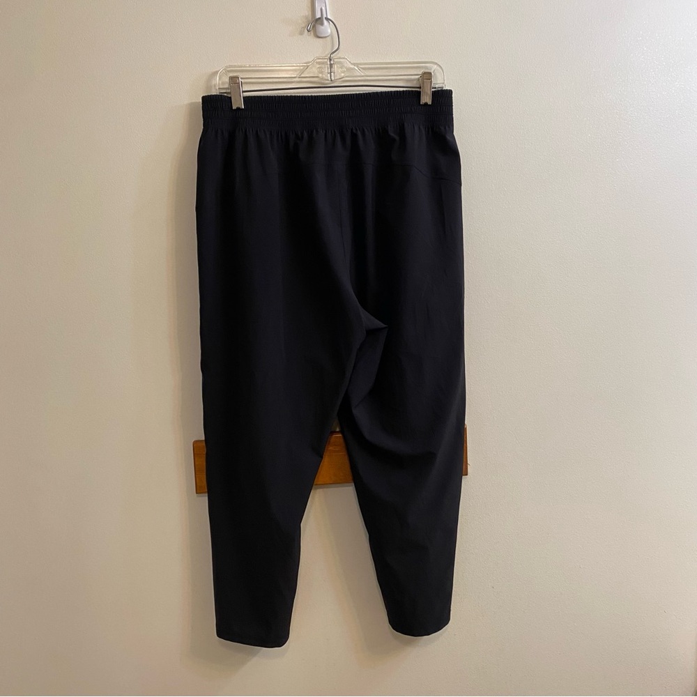 Lululemon Wanderer Crop 23"‎ Pant Black Women’s Sz 10 Workout Athletic Yoga - Picture 8 of 12